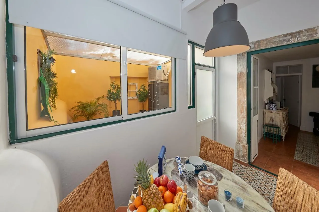 Lx Factory Apartment! Outside Terrace Lisboa Portugal